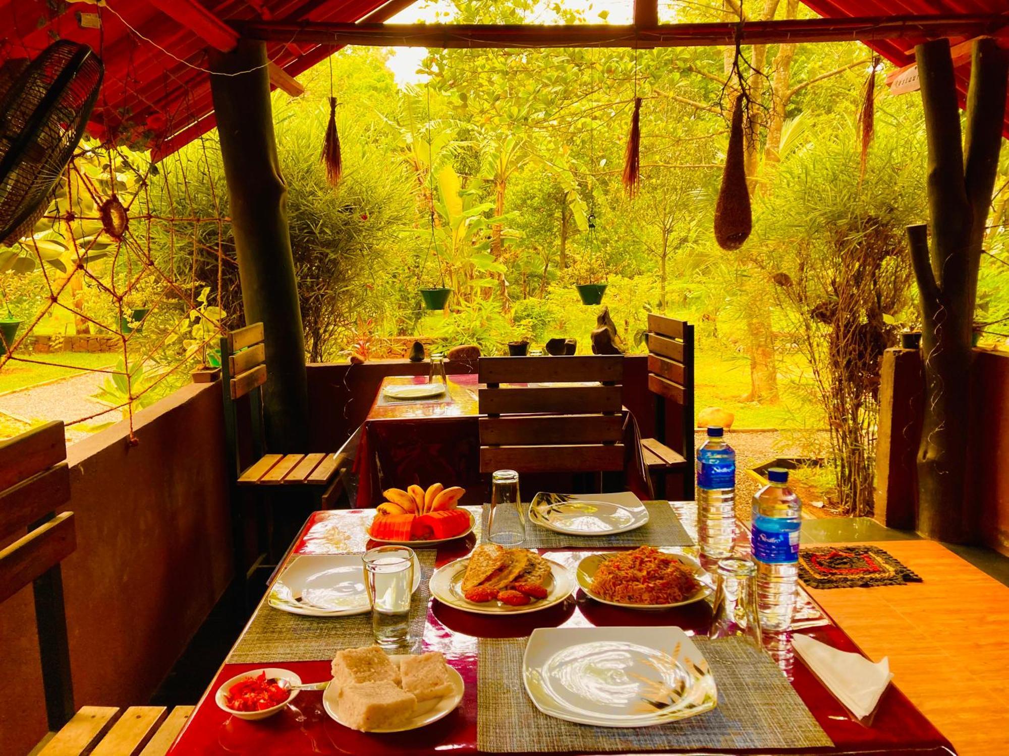 Suncity Privacy Cottages Udawalawe Eksteriør billede