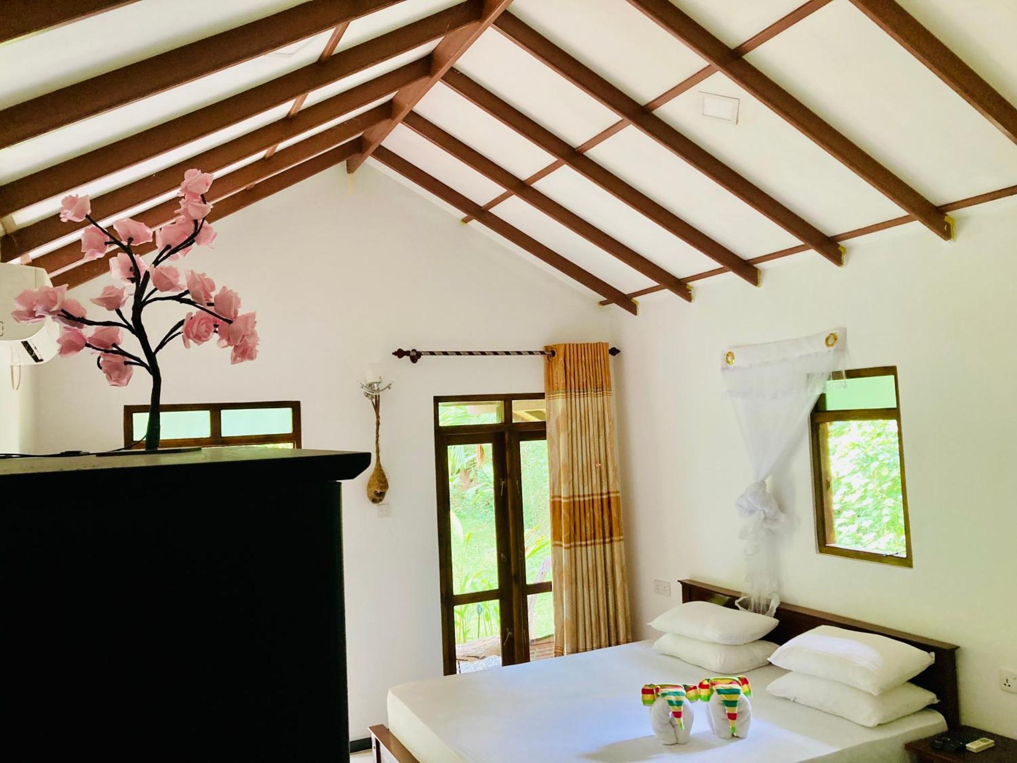 Suncity Privacy Cottages Udawalawe Eksteriør billede