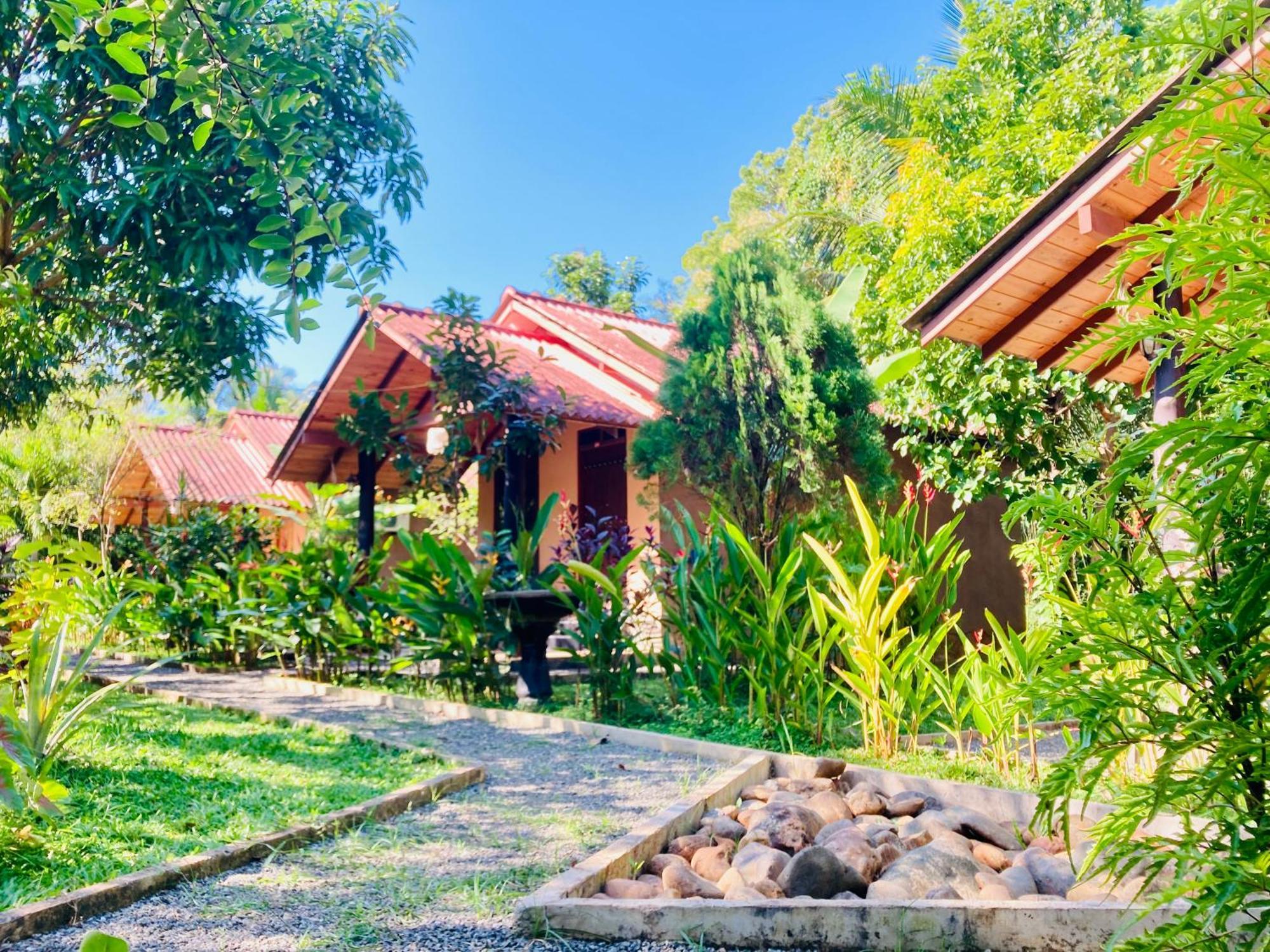 Suncity Privacy Cottages Udawalawe Eksteriør billede